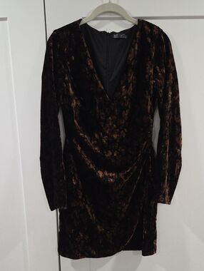 Zara Black Velvet Long-Sleeve Dress